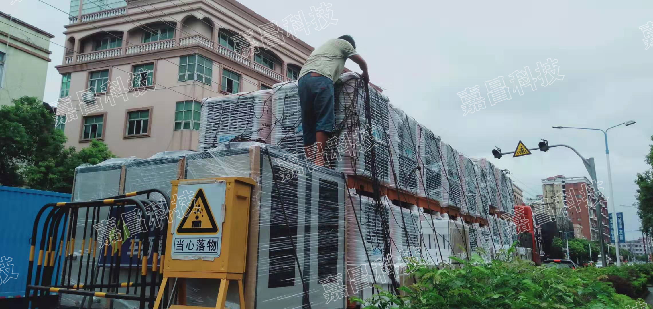 東莞大型工業(yè)大風(fēng)扇運行噪音小，廠家是如何解決的